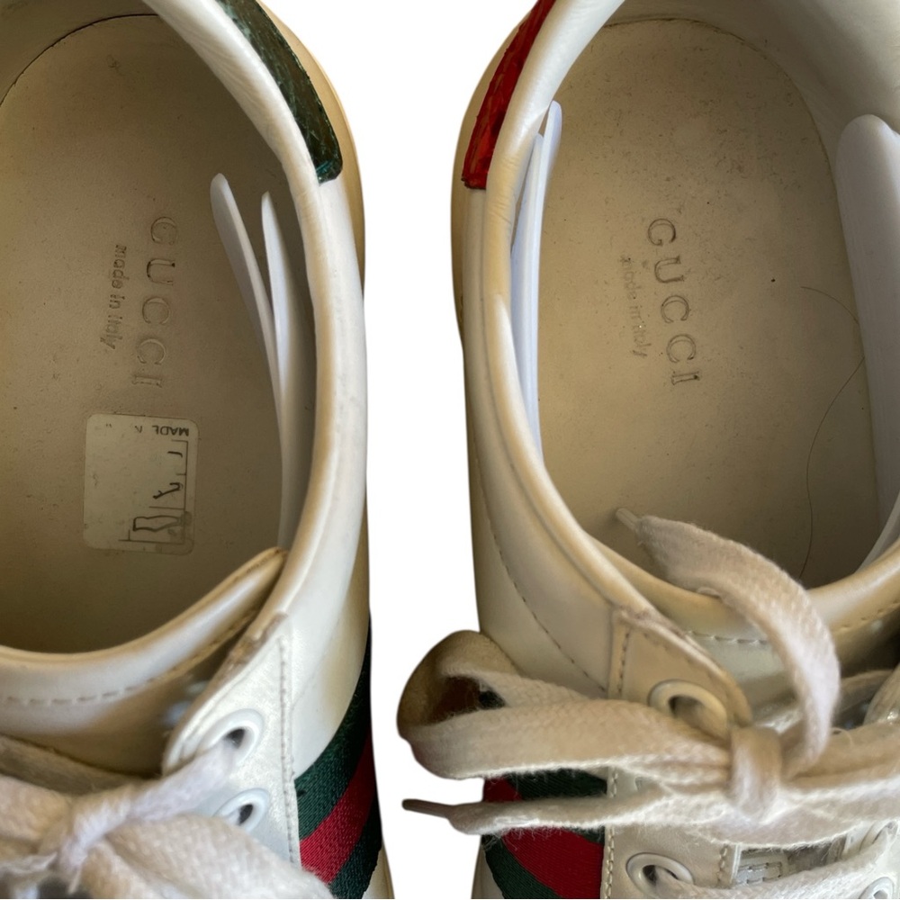 Gucci Ace Sneakers with Red Heart and Dagger Detail - Picture 7 of 7